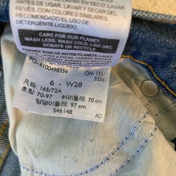 Signature by Levi Strauss Heritage High Rise Straight Jean.  Size 28/6. - Picture 11 of 14